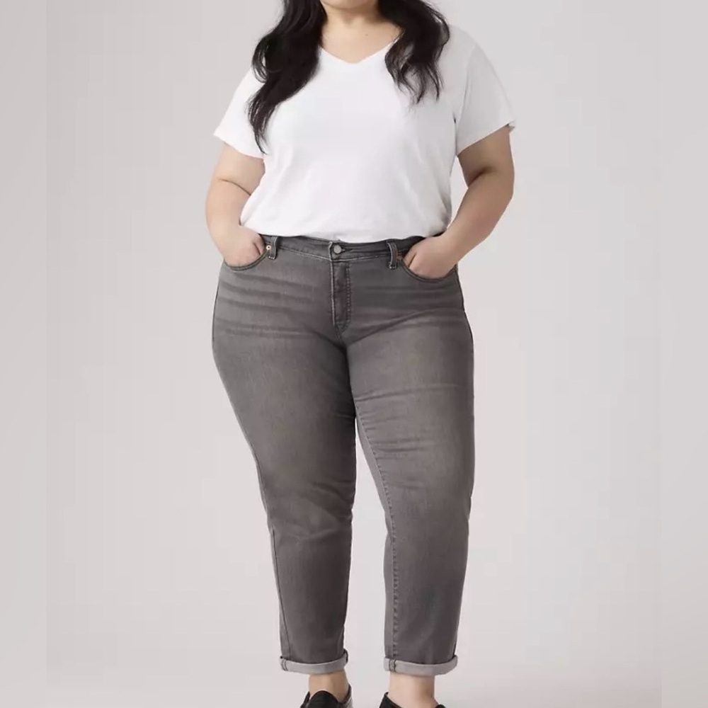 NWT Levi’s Boyfriend Jeans Womens 18W Night Is Young (Gray w/black Wash) Levis